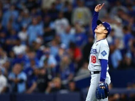 Yamamoto dazzles as Dodgers beat Blue Jays 5-1 to level World Series